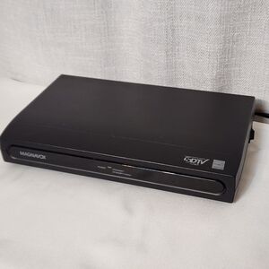 Magnavox (TB110MW9) DTV Digital to Analog Converter Box - No Remote